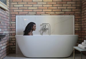 Bath Tub 